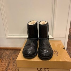 Ugg short black sequin boot with box